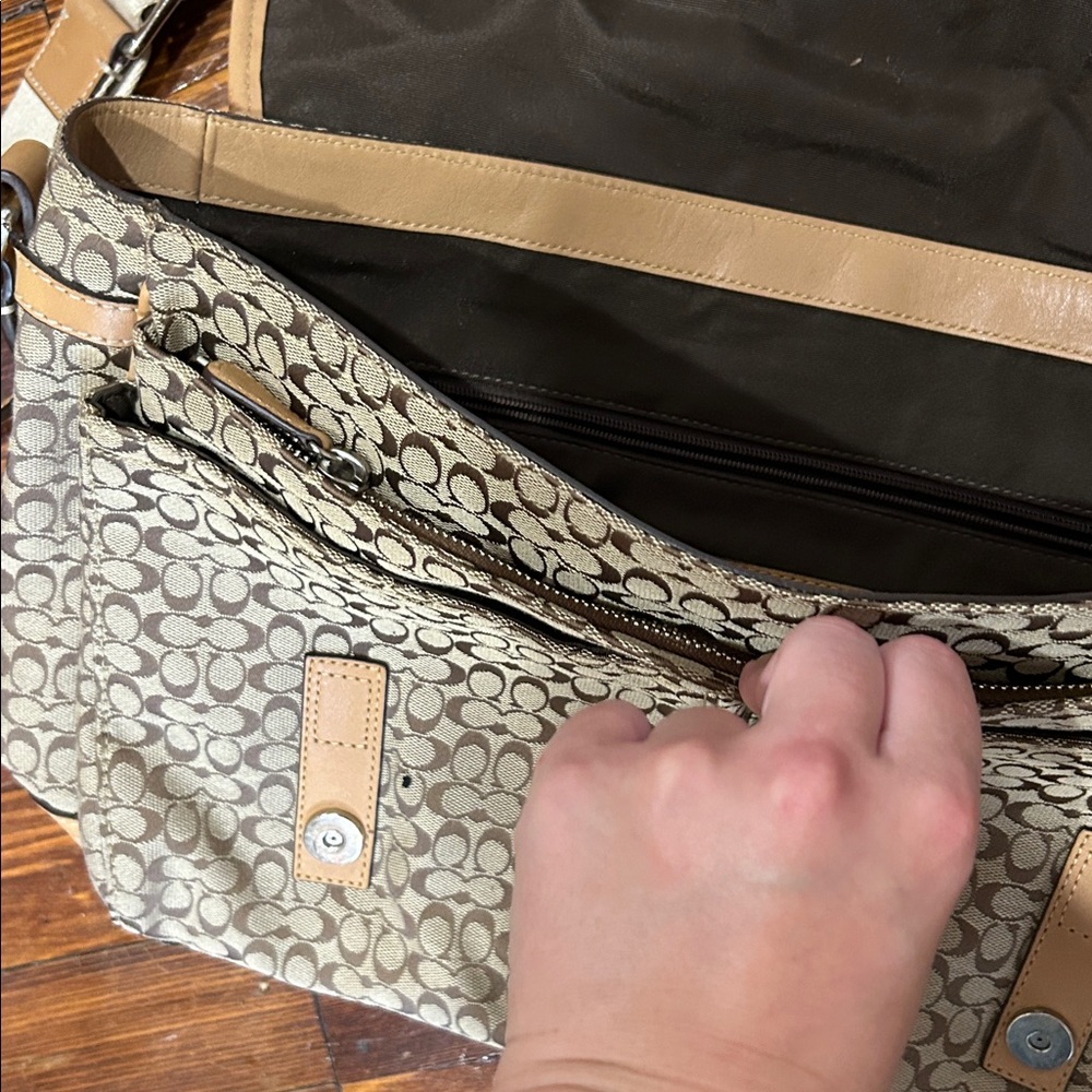 Coach Tan and Brown Voyager Crossbody Tote Messenger Bag - Picture 4 of 6